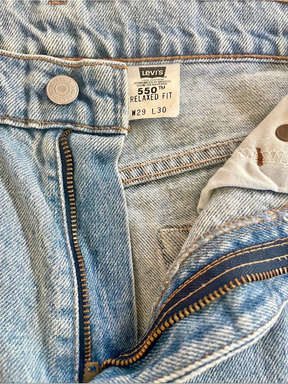 Vintage Levi's 550- Women’s